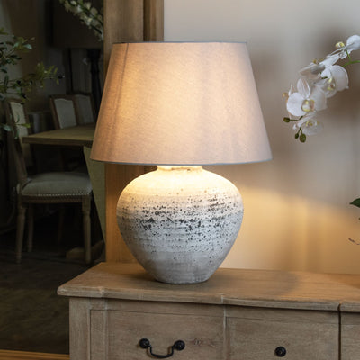 Choosing the right table lamp